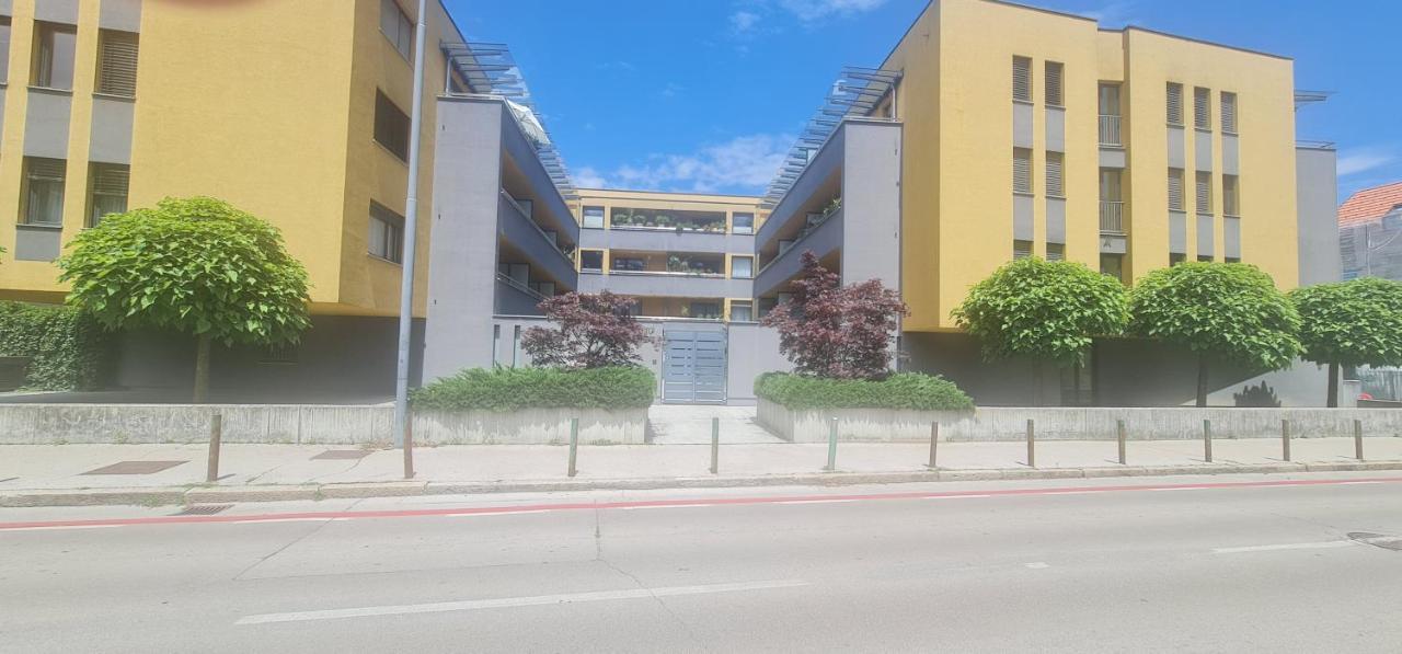 Apartma Minas Apartment Любляна Екстериор снимка